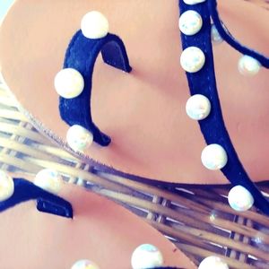 BLACK & PEARL SANDALS